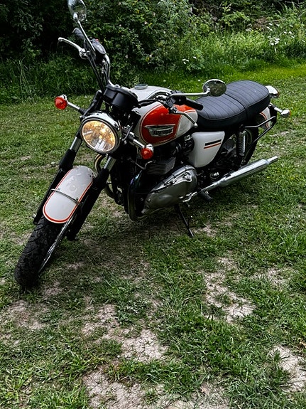 Triumph Bonneville 5 of 8