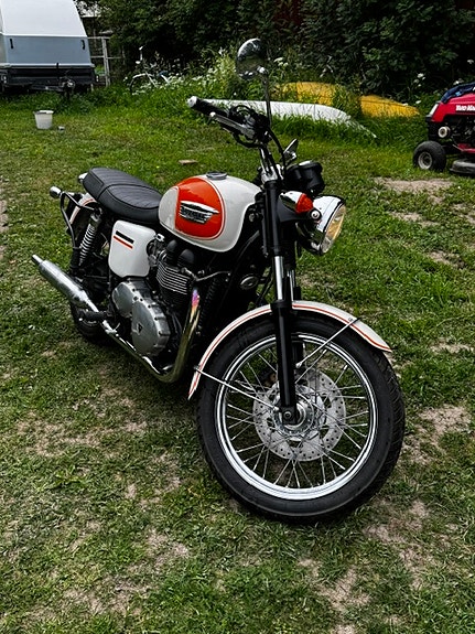 Triumph Bonneville 3 of 8