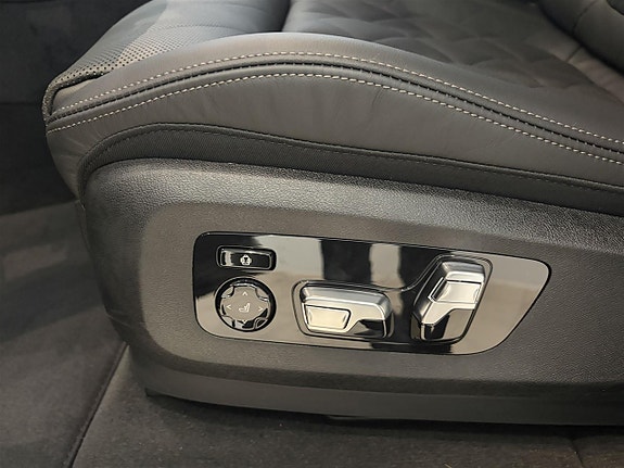 BMW X5 8 of 12