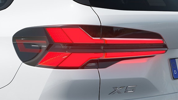 BMW X5 8 of 13