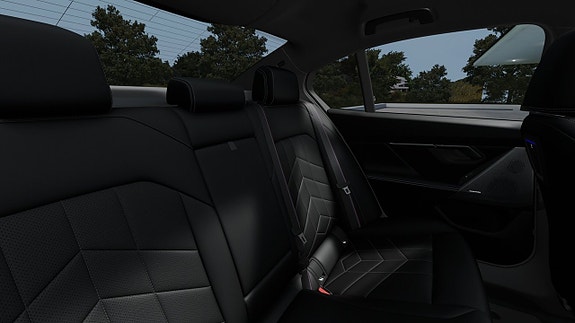 BMW 530e 11 of 13