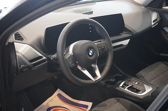 BMW 120 2 of 11