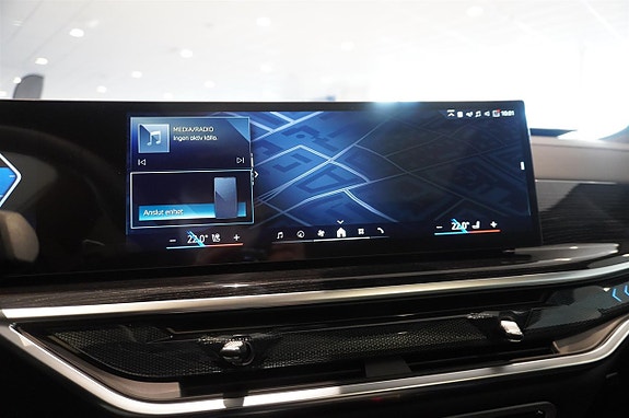 BMW X5 9 of 19