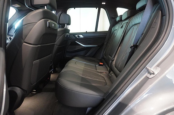 BMW X5 5 of 19