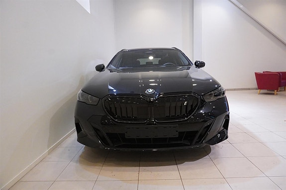 BMW i5 5 of 12