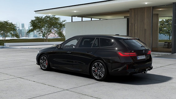 BMW i5 2 of 13