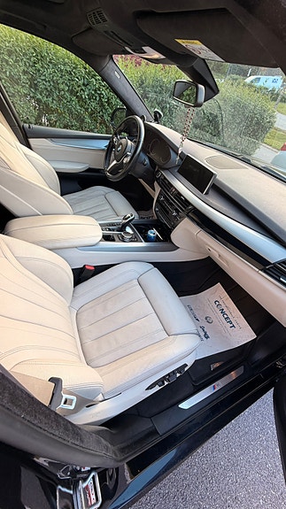 BMW X5 4 of 5