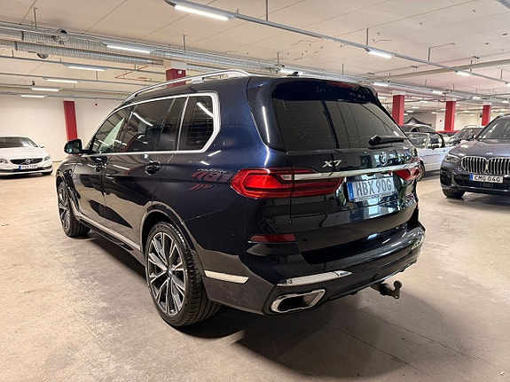 BMW X7 5 of 5