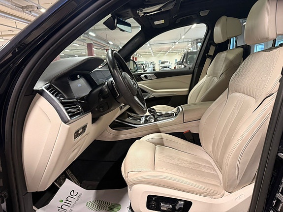 BMW X7 10 of 15