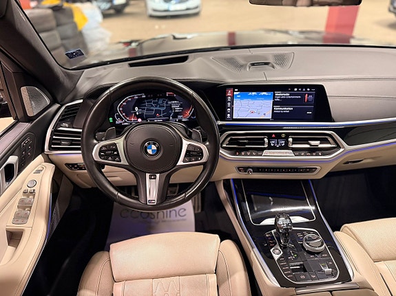 BMW X7 14 of 15