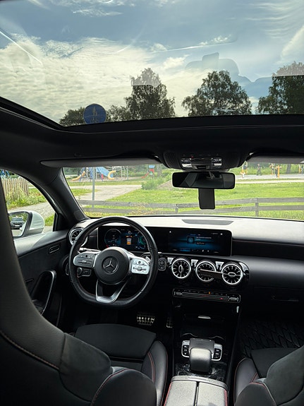 Mercedes-Benz A180 9 of 9