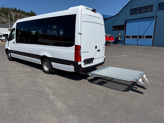 Mercedes-Benz Sprinter 517 buss 19 p Lift 3 of 9