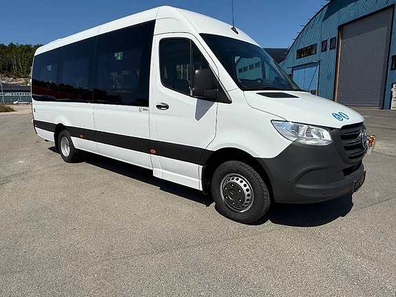 Mercedes-Benz Sprinter 517 buss 19 p Lift 2 of 9