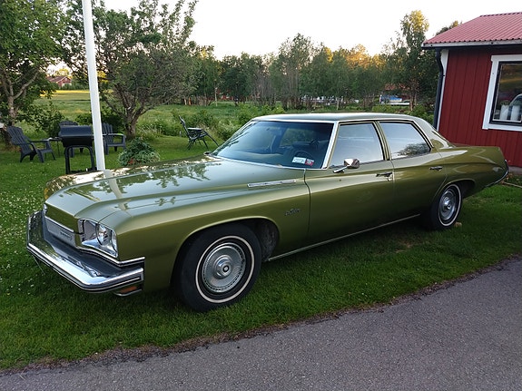 Buick Le Sabre 8 of 8