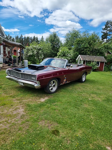 Ford Galaxie 5 of 5