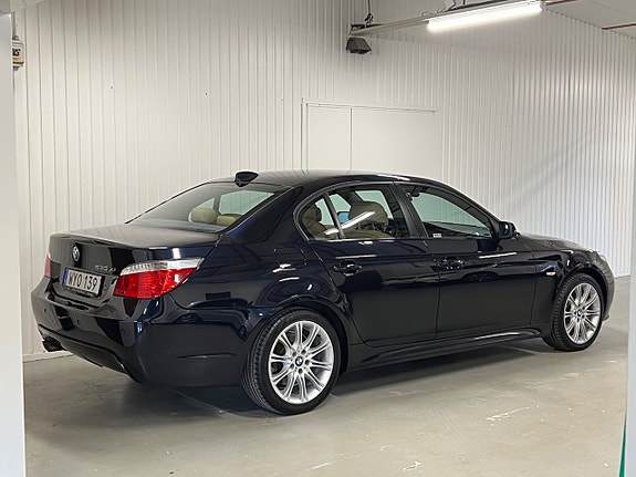 BMW 530Xi 6 of 19