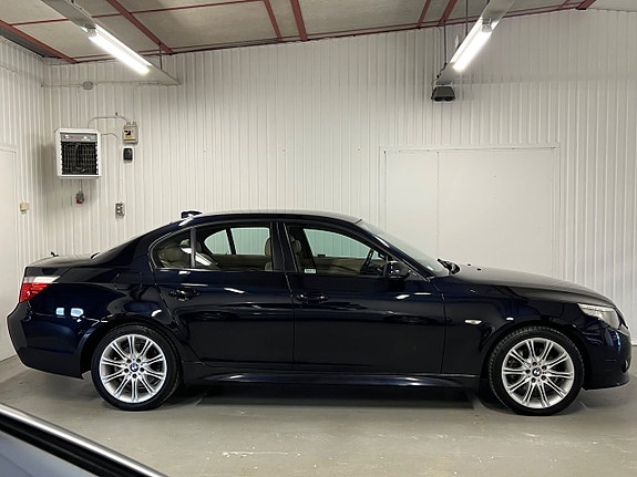 BMW 530Xi 5 of 5