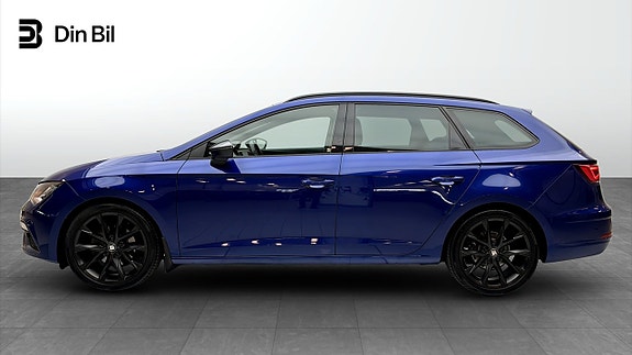 Seat Leon 2 of 5