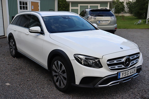 Mercedes-Benz E220 d 5 of 5