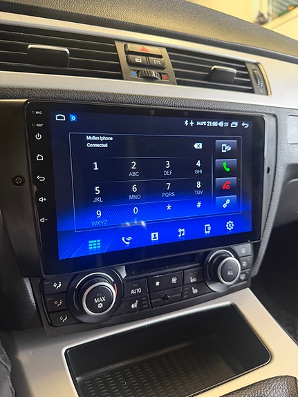 BMW 320i 10 of 11