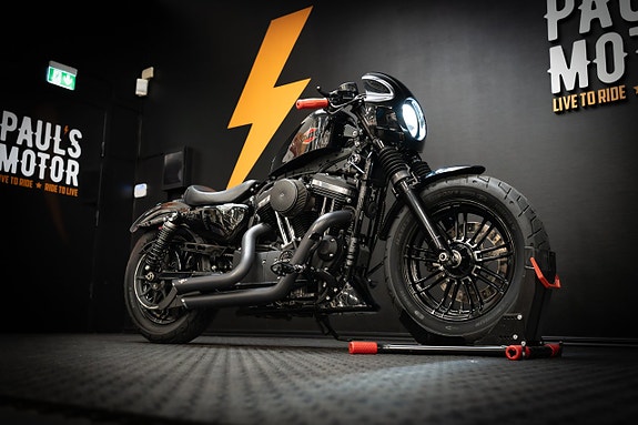 Harley-Davidson Forty-Eight (XL1200X) Bobber 3 of 5