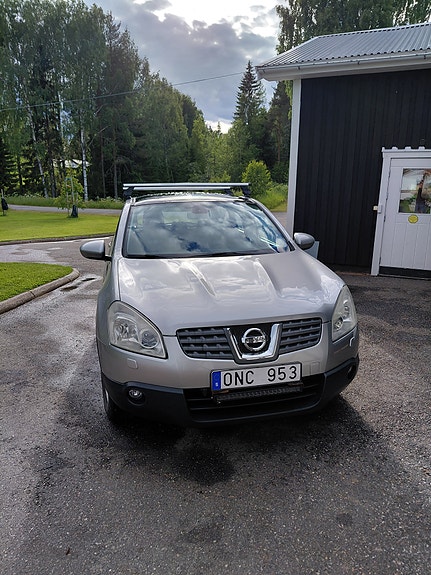Nissan Qashqai 2 of 5