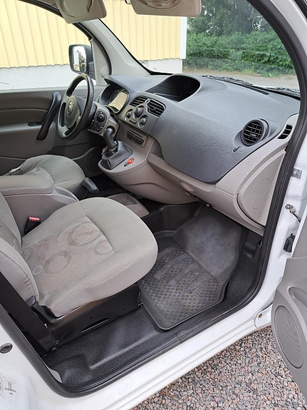 Renault Kangoo Express 7 of 9