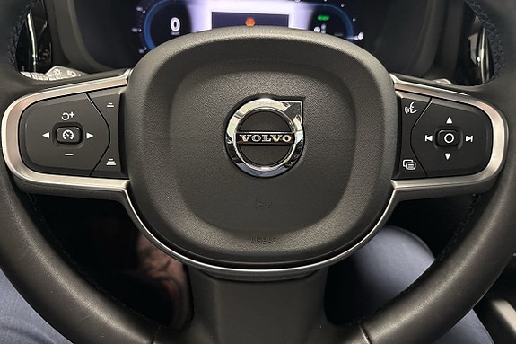 Volvo XC60 11 of 11