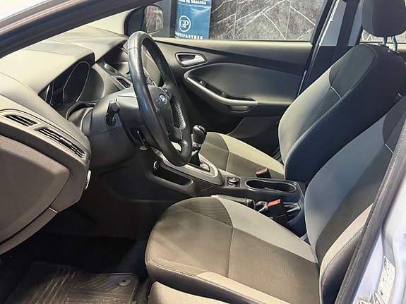 Ford Focus 13 of 18