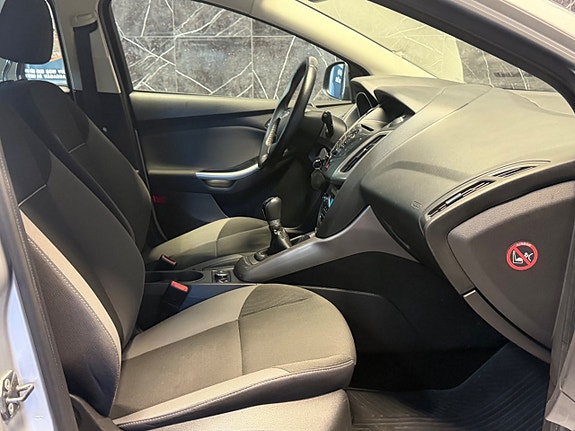 Ford Focus 15 of 18