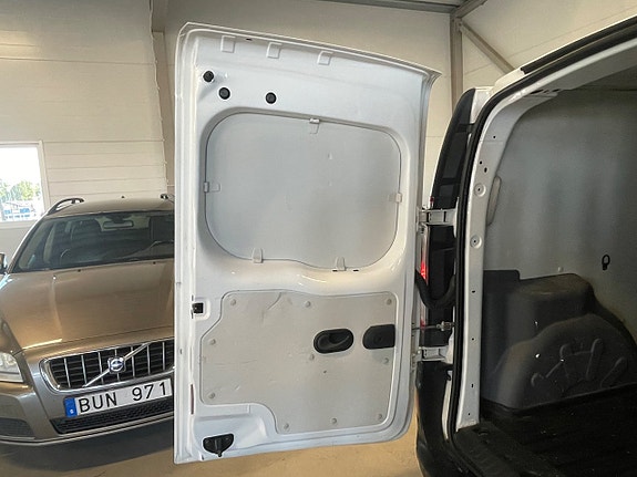 Renault Kangoo Express 13 of 30
