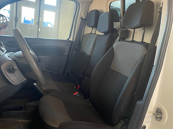 Renault Kangoo Express 28 of 30