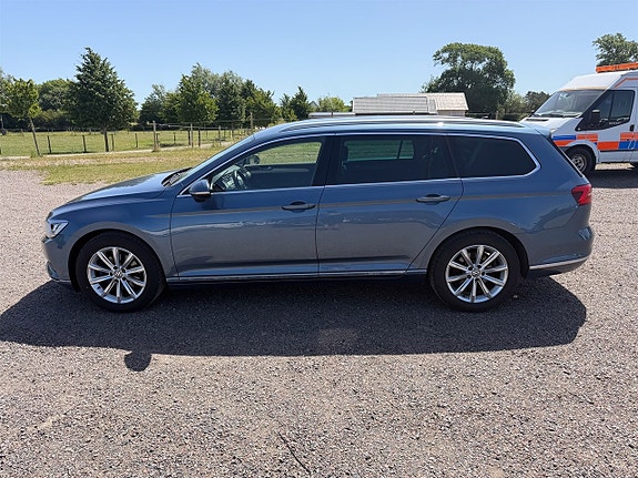 Volkswagen Passat 3 of 5
