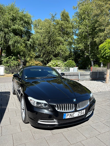 BMW Z4 2 of 5