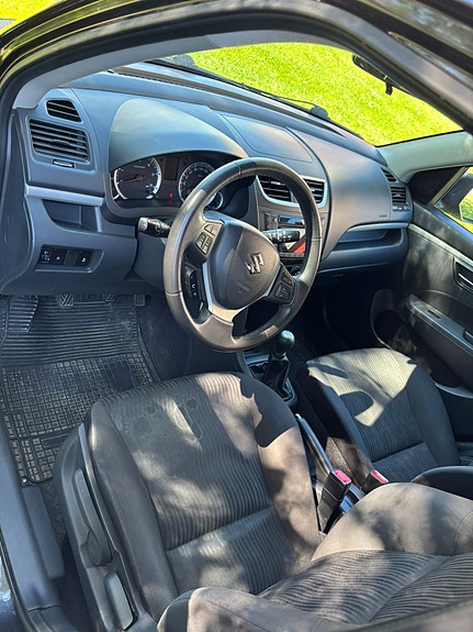 Suzuki Swift 8 of 11