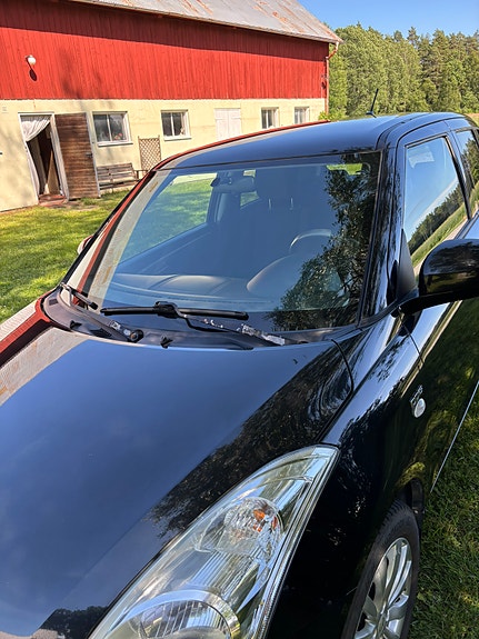 Suzuki Swift 2 of 11