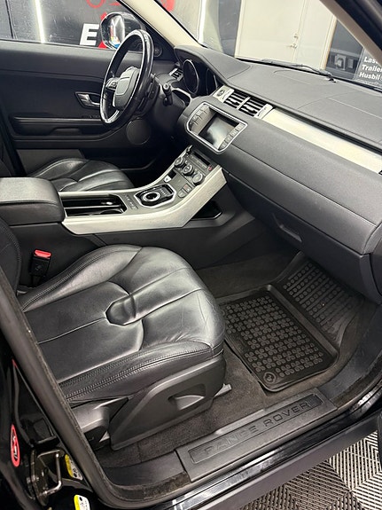 Land Rover Range Rover Evoque 6 of 11