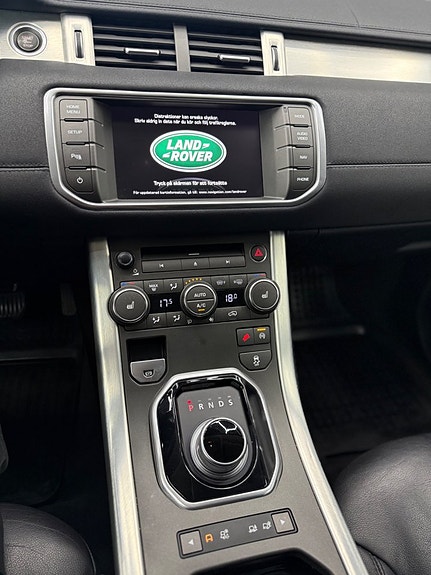 Land Rover Range Rover Evoque 8 of 11
