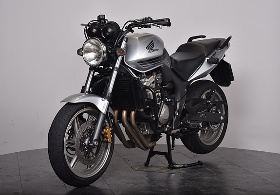 Honda CBF600 | LÅGA MIL | 1 ÄGARE | FINT SKICK 2 of 5