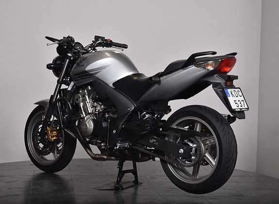 Honda CBF600 | LÅGA MIL | 1 ÄGARE | FINT SKICK 4 of 5