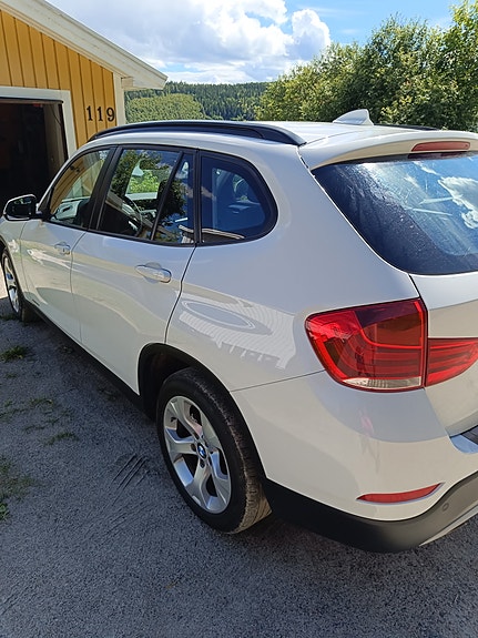 BMW X1 4 of 5