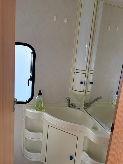 Adria Altea 542PK 16 of 18