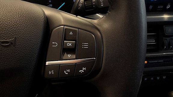 Ford Focus 9 of 16