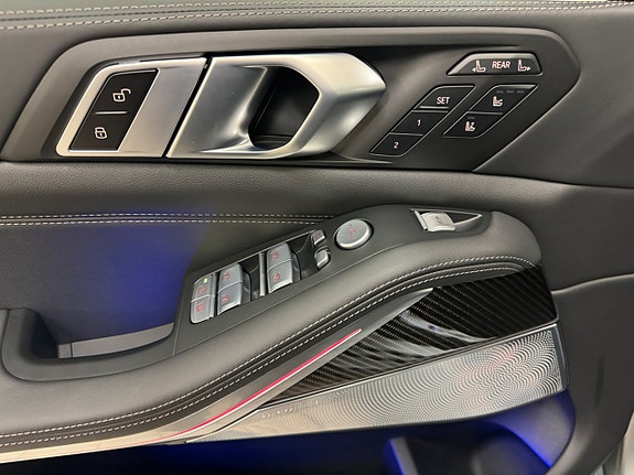 BMW X7 9 of 24