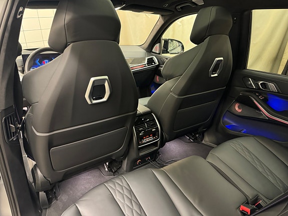 BMW X7 10 of 24