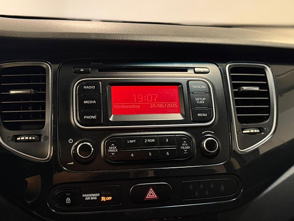 Kia Carens 18 of 20