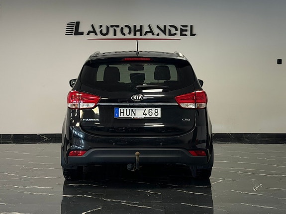 Kia Carens 5 of 20