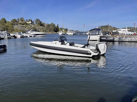 Iron 707 Evinrude 5 of 5