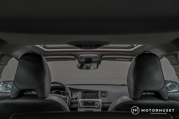 Volvo V60 12 of 19