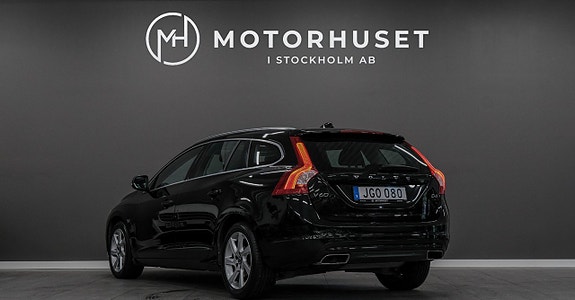 Volvo V60 4 of 5